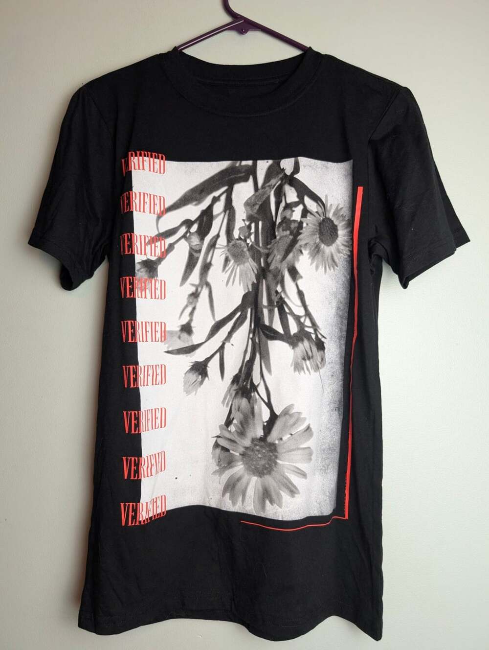 GRunge Indiesleaze Original Use Black T-Shirt With Floral Graphic  XS